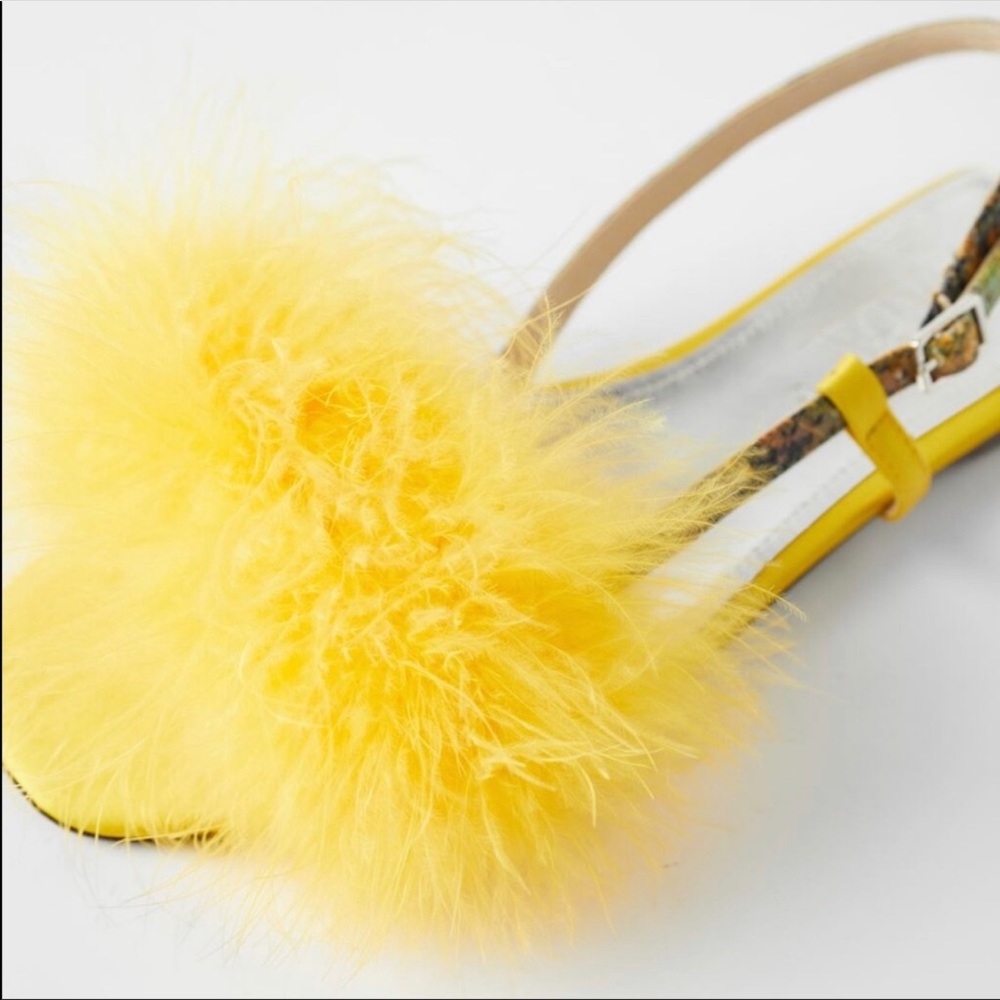 Zara Blue Collection Yellow Feather Sandals Size 9 - Picture 9 of 12
